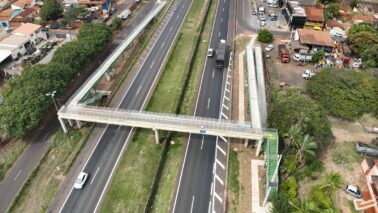 Passarela da Faria Lima tem obras finalizadas 