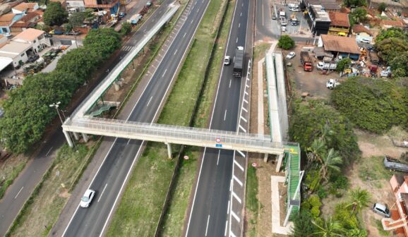 Passarela da Faria Lima tem obras finalizadas 