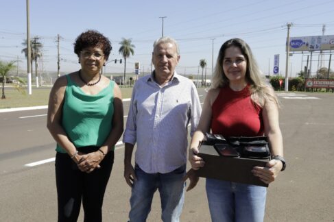 Trânsito implanta corredor para veículos de aplicativo e particulares na Via das Comitivas 