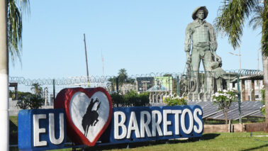 Segunda-feira terá entrada beneficente no Parque do Peão
