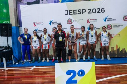 O basquete feminino do Instituto APAB Barretos/Unifeb retornou da Praia Grande com mais um grande resultado. Com uma equipe formada por atletas da categoria Sub-15, as meninas do Colégio FEB