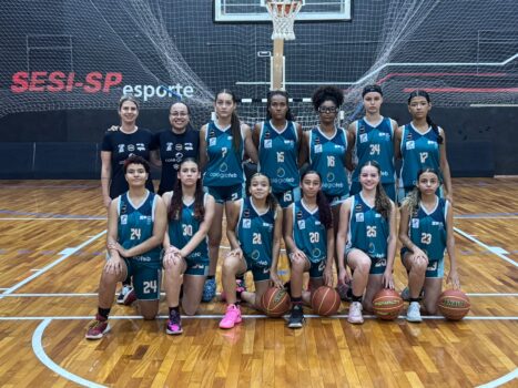 As meninas do Instituto APAB Barretos/Unifeb após vencer o Sesi Franca no final de semana por 50 a 35, pela categoria Sub-14, voltou a quadra na noite desta terça (25), para enfrentar o Sesi Araraquara, em Araraquara.