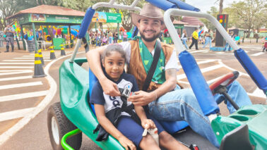 Educação para o trânsito leva aprendizado prático às crianças no Rancho do Peãzinho