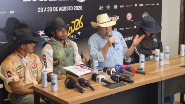 Após uma semifinal com 20 montarias neste domingo (30), a 33º edição do Barretos International Rodeo realizou a grande final da competição com os 10 melhores pontuados nos quatro dias de montarias.