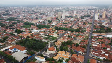 Vista parcial da cidade em foto de Leandro Campos