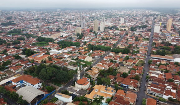 Vista parcial da cidade em foto de Leandro Campos