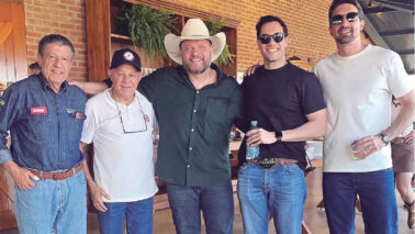 Mateus Rott com Hussein Gemha, Jerônimo Muzeti, o dr. João Pedro Gemha e Pedro Carazzatto