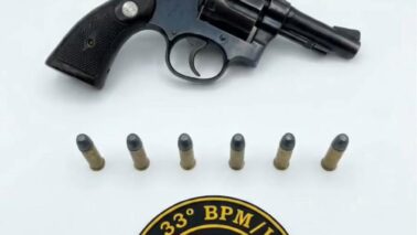Comerciante é detido em flagrante por posse irregular de arma (Foto: O Diário de Barretos)