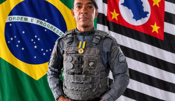 Policial de Barretos é homenageado com Medalha Cinquentenário do Canil da PM (Foto: O Diário de Barretos)