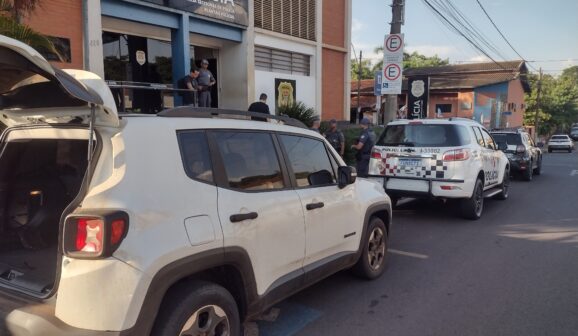 Polícia Militar detém quatro e recupera Renegade furtado (Foto: O Diário de Barretos)