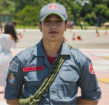 Os militares da Estação de Bombeiros de Barretos, que integram o Corpo de Bombeiros, estão se capacitando para atender cada vez melhor a população nas ocorrências do dia a dia da unidade militar.