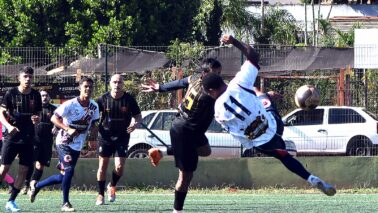 Após duas semanas sem jogos, o Campeonato Amador Varzeano retorna neste domingo (6), com partidas válidas pela 5ª rodada.