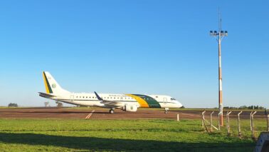 Avião da Presidência da República, com equipe precursora, pousou na tarde de quinta-feira (3) no aeroporto de Barretos