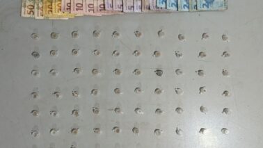 PM detém autor na prática de tráfico de entorpecente (Foto: O Diário de Barretos)
