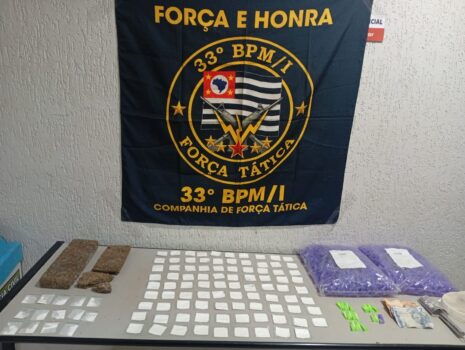 Polícia Militar pende dois durante ação de combate ao tráfico (Foto: O Diário de Barretos)