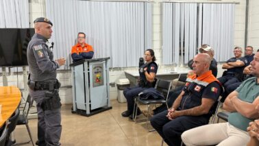 A Coordenadoria Municipal de Proteção e Defesa Civil (COMPDEC) realizou, na manhã desta quinta-feira (17), a reunião mensal no auditório do Paço Municipal.