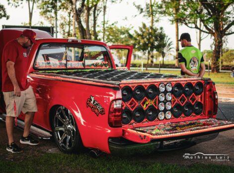 O Parque do Peão, em Barretos, recebe de 9 a 11 de outubro a 11ª edição do Insane Sound, um dos principais encontros do Brasil dedicado ao som automotivo, carros rebaixados e customização.