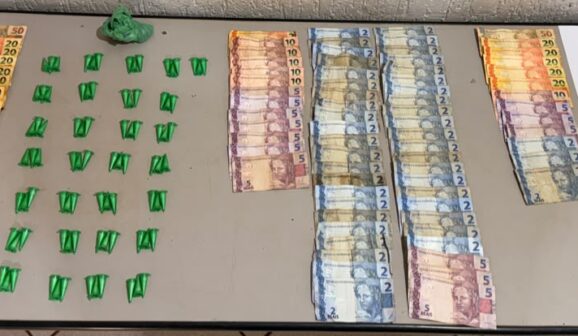 PM aborda suspeitos na prática de tráfico em Guaíra (Foto: O Diário de Barretos)