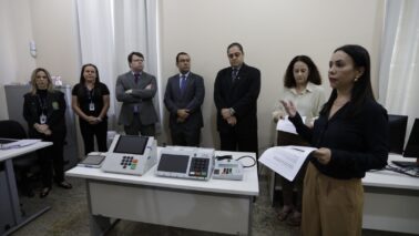 Auditoria da Justiça Eleitoral verifica urnas antes da eleição