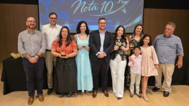Prêmio homenageia 156 professores da regional de Barretos 