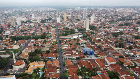 Vista aérea de Barretos em imagem de Leandro Campos