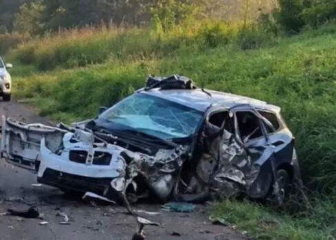 Colisão entre três veículos mata duas pessoas na Assis Chateaubriand (Foto: O Diário de Barretos)