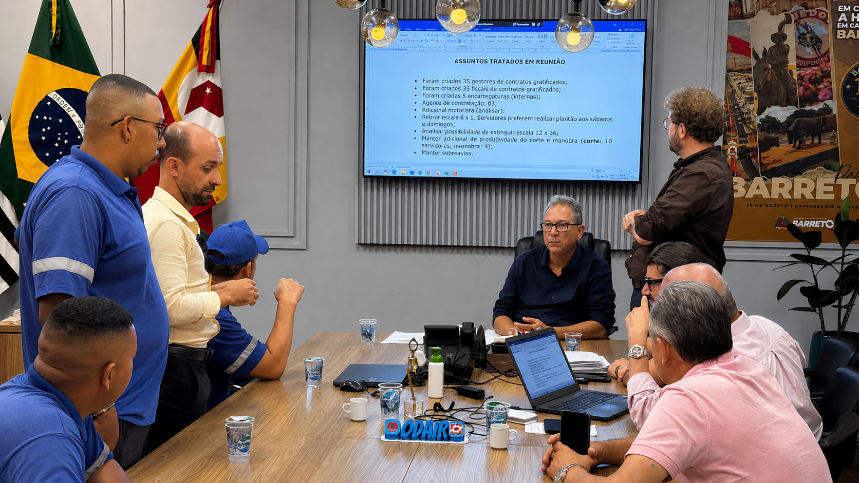 Prefeito Odair realiza reunião sobre Plano de Cargos e Carreiras do SAAE