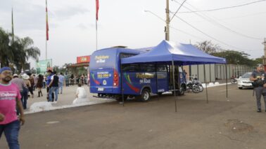 “Prefeitura na Rua” conta com ônibus e serviços à população