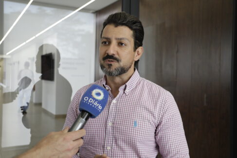 A gestão municipal do prefeito Odair Silva teve uma baixa no seu quadro de secretários de primeiro escalação após recomendação do Ministério Público de São Paulo.