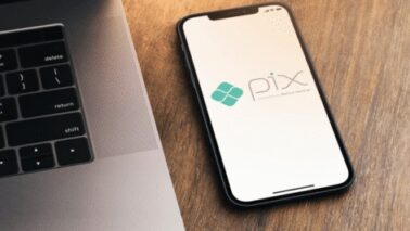 Pix por aproximação deixa de ter teto de R$ 500