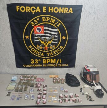 Polícia Militar prende dois durante ação de combate ao tráfico de entorpecentes (Foto: O Diário de Barretos)