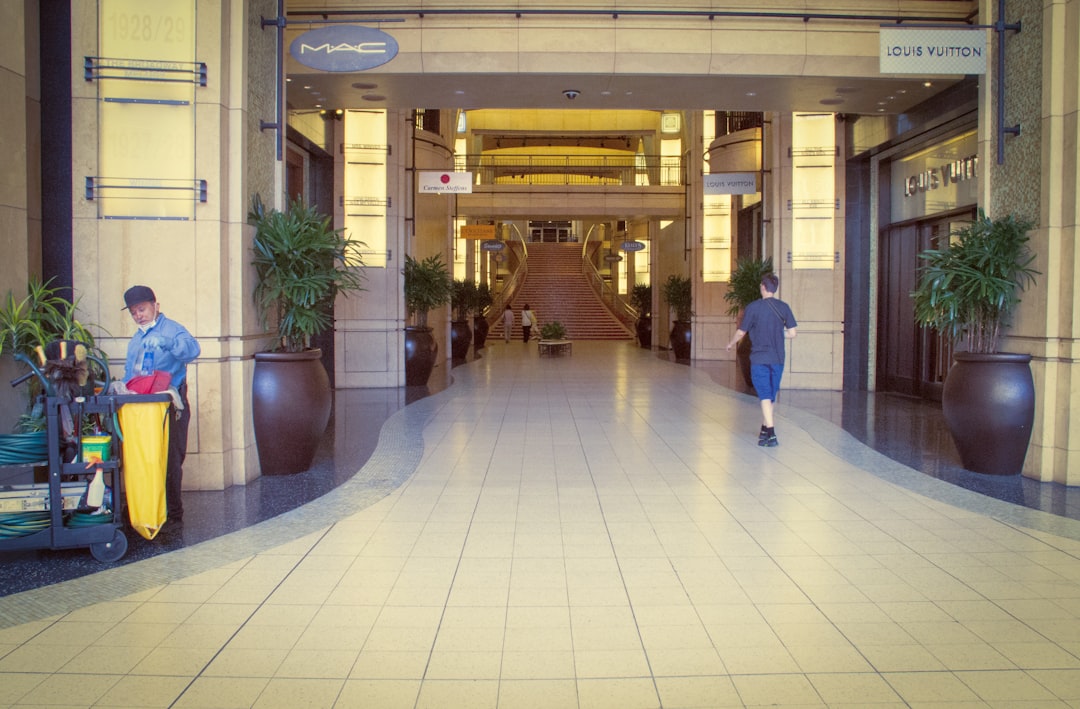 corporate facility cleaning