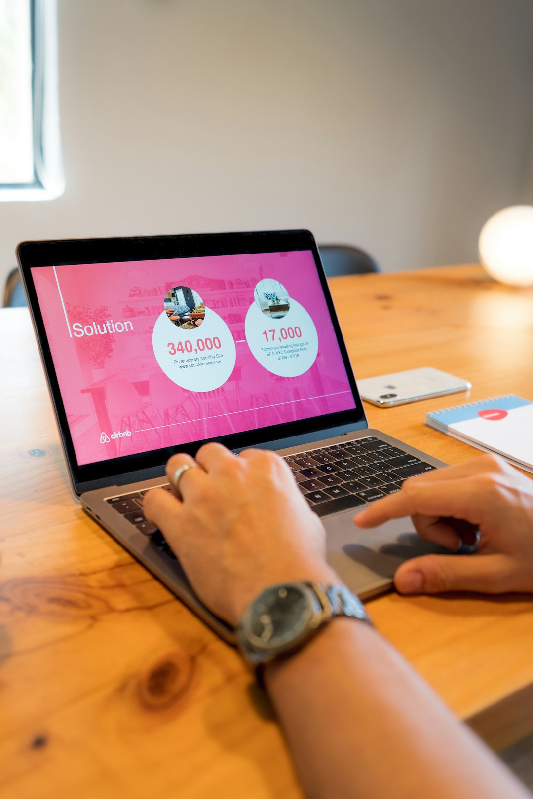 Best Practices for Prompting AI Presentation Makers