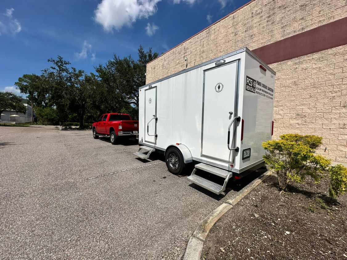 Tampa Restroom Trailer Services