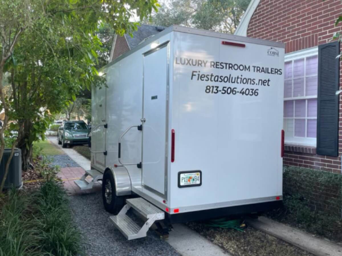 Trailer Restroom Rental in Tampa