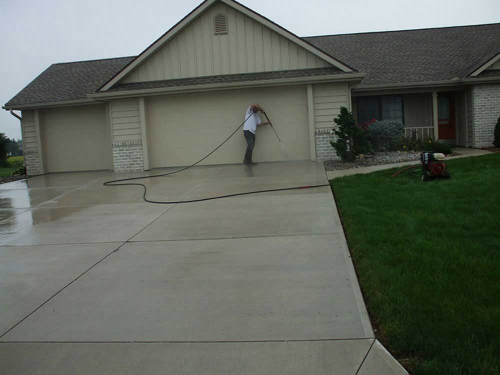 concrete pressure washing