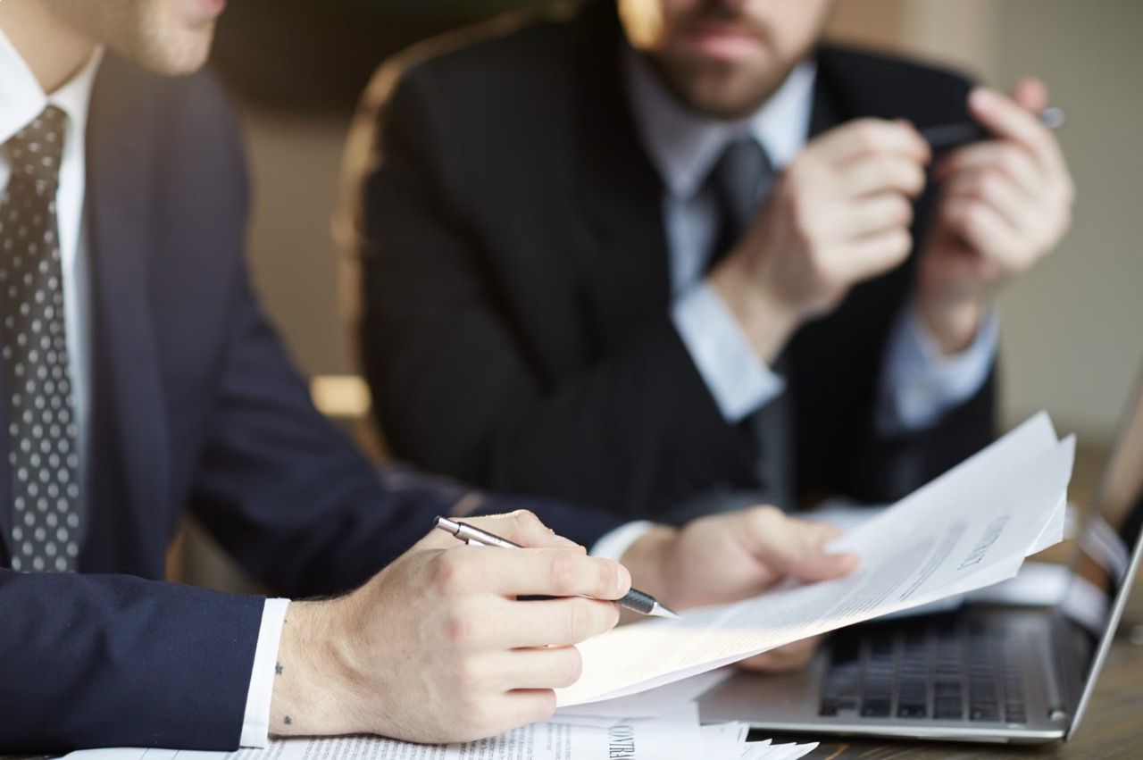 Umowy bankowe - Prawo i obowiązki klientów instytucji finansowych