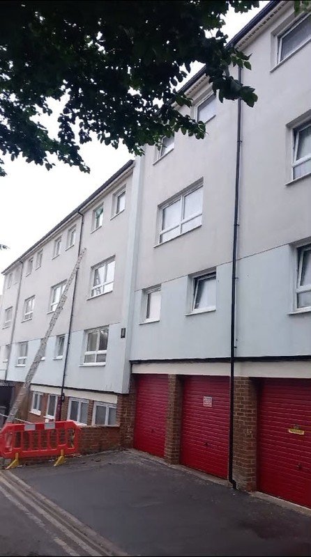 Pressure Washing Wood: Risks and Guidelines