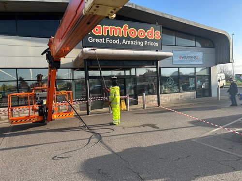 Matching Cleaning Techniques to Material Properties