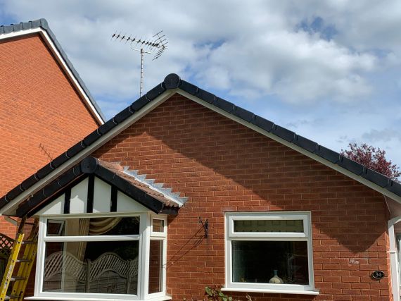 ROOFING CONTRACTORS