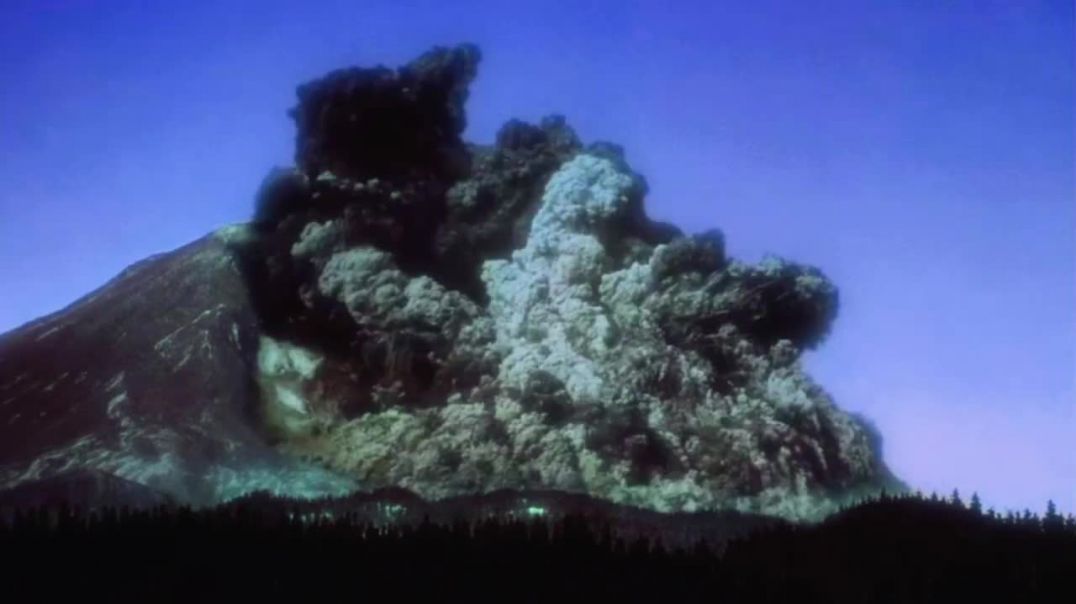 ⁣Mount St Helens Eruption