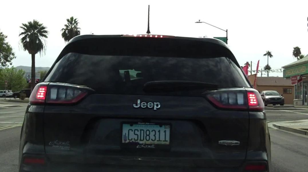 ⁣Jeep Cherokee