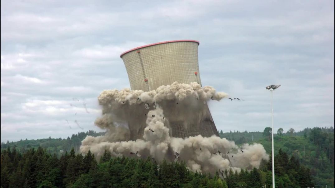⁣Trojan Nuclear Power Plant Cooling Tower Implosion