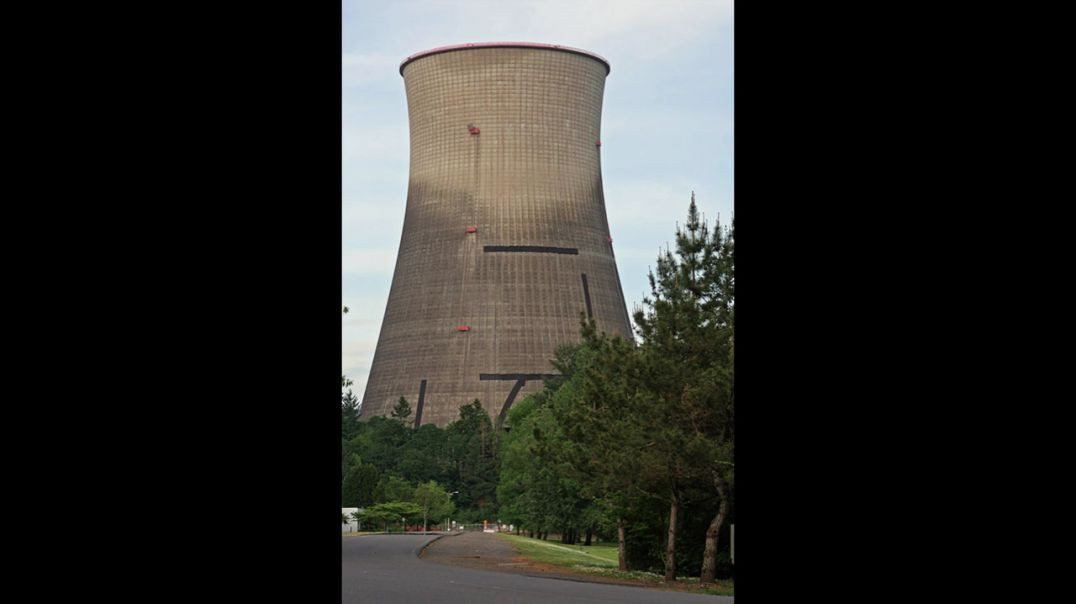 ⁣Trojan Nuclear Power Plant Cooling Tower Implosion