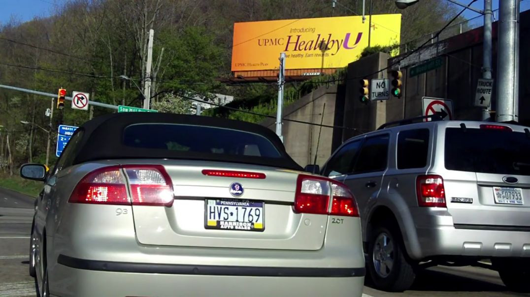 ⁣Saab 9-3 and Ford Escape