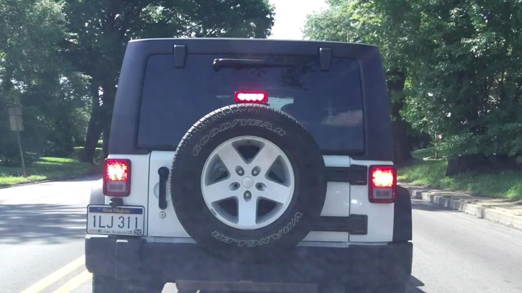 ⁣Jeep Wrangler