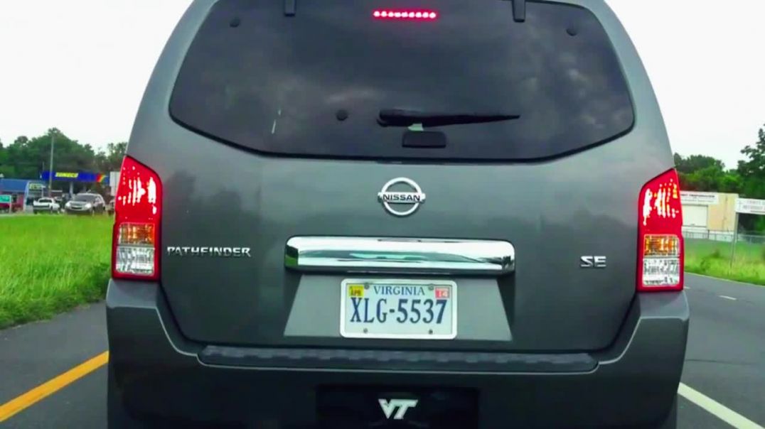 ⁣Nissan Pathfinder