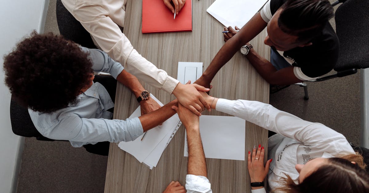 How do I promote my B2B business on LinkedIn?