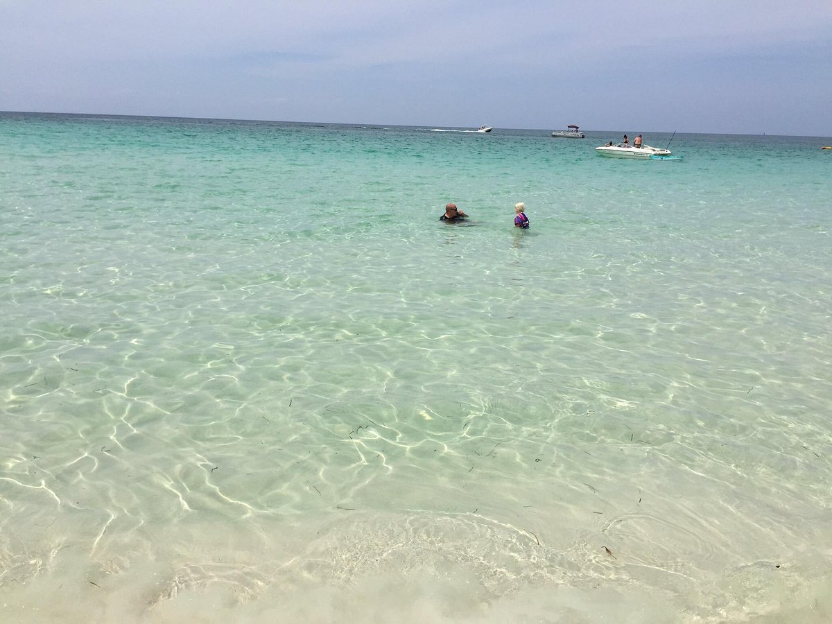 Shell Island Boats Quarters