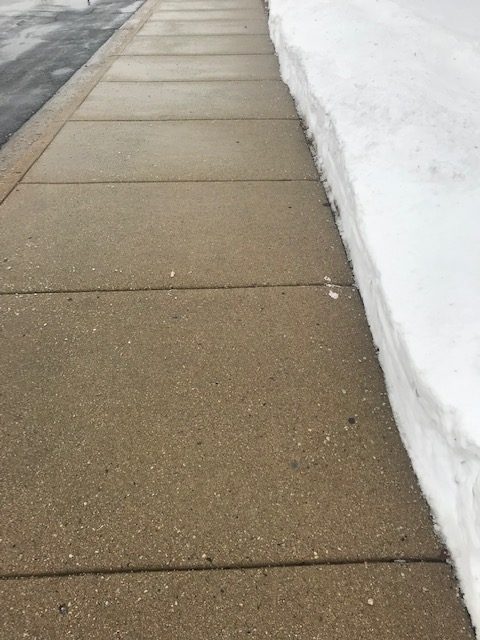 Winter sidewalk maintenance Chicago